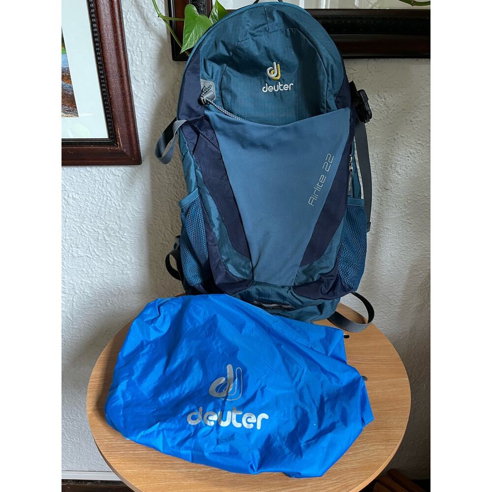 Deuter Blue AirLite 22 Hiking Pack